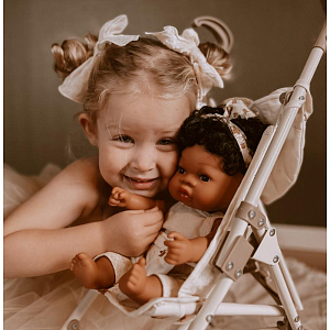 Прогулочная коляска для кукол Mrs. Ertha "Bouquet Silhouette", цветочный эскиз